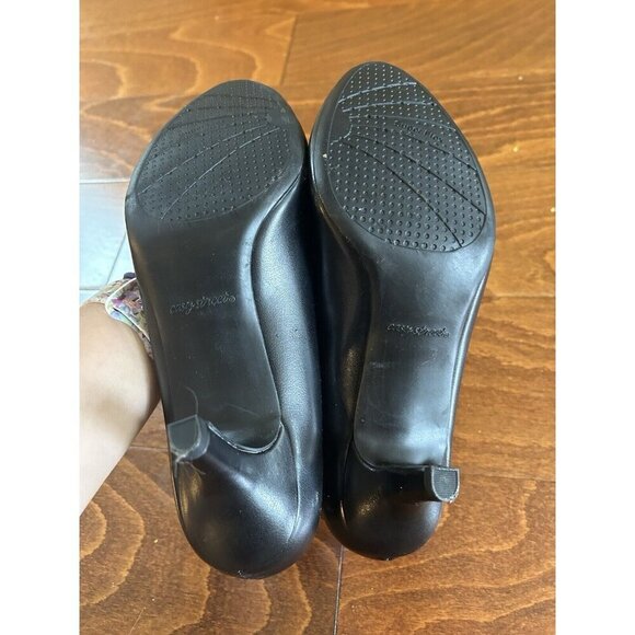 Easy Street Passion Round Toe Black Point Heel Pumps Black Closed Toe NEW 8.5 W - Picture 5 of 7